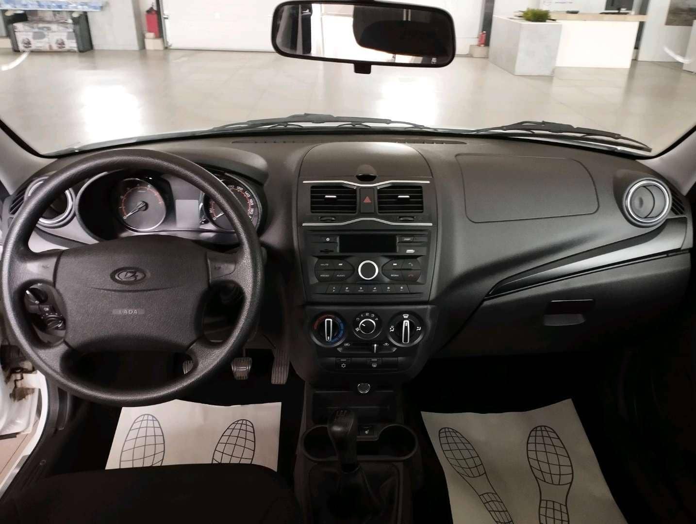 Lada Granta лифтбек,  39 850 км, 2024 года в лизинг