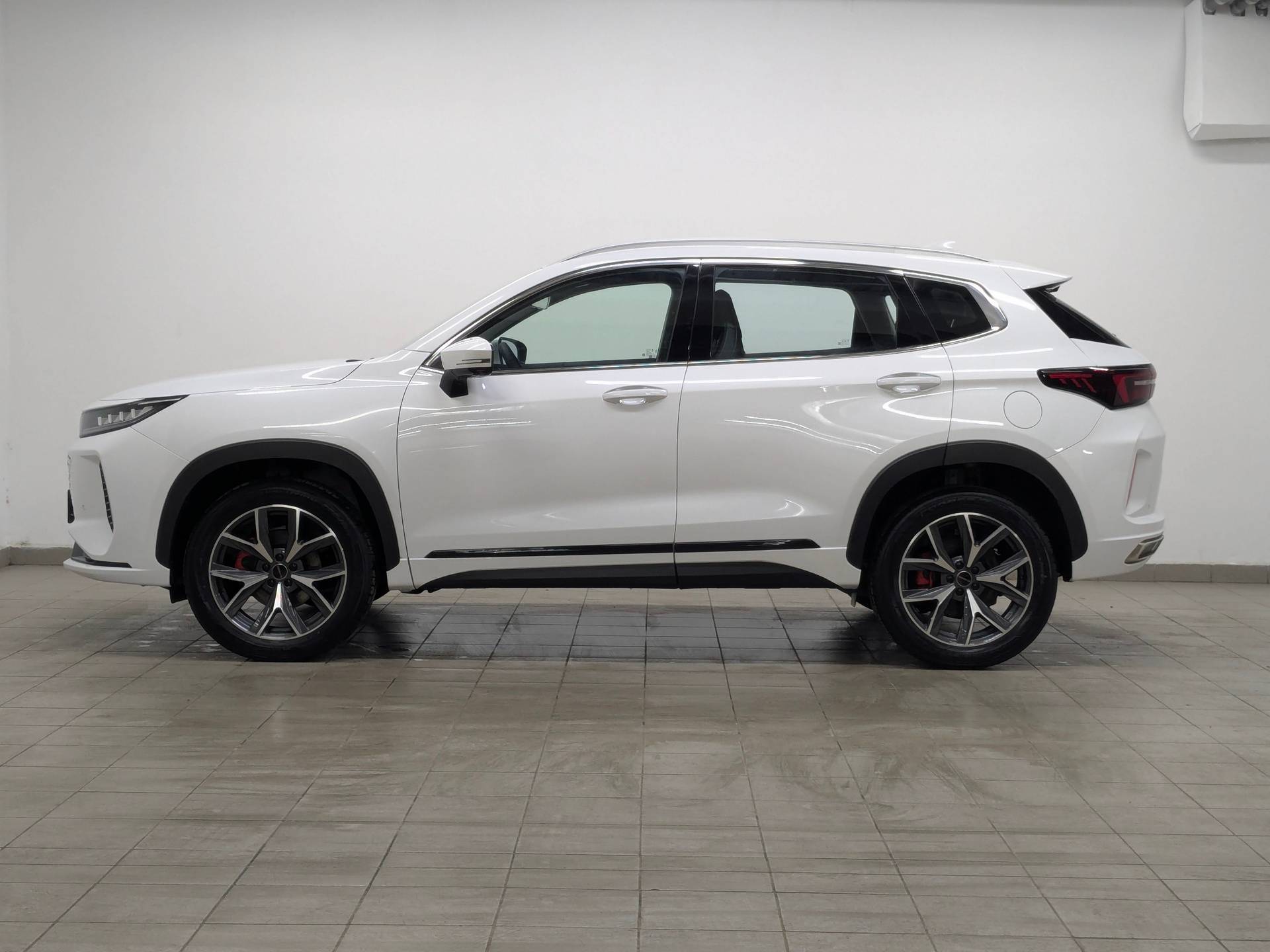 EXEED LX Prestige 1.6T 7DCT AWD