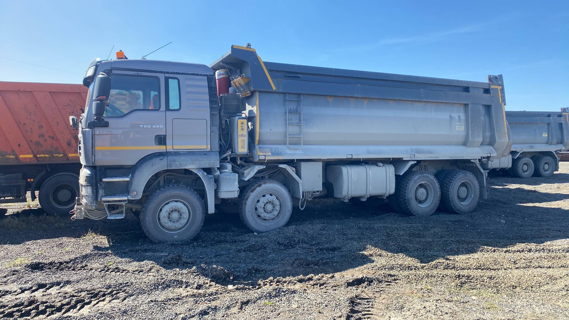 HOWO ZZ3317V386GE1 8х4,  147 140 км, 2023 года в лизинг