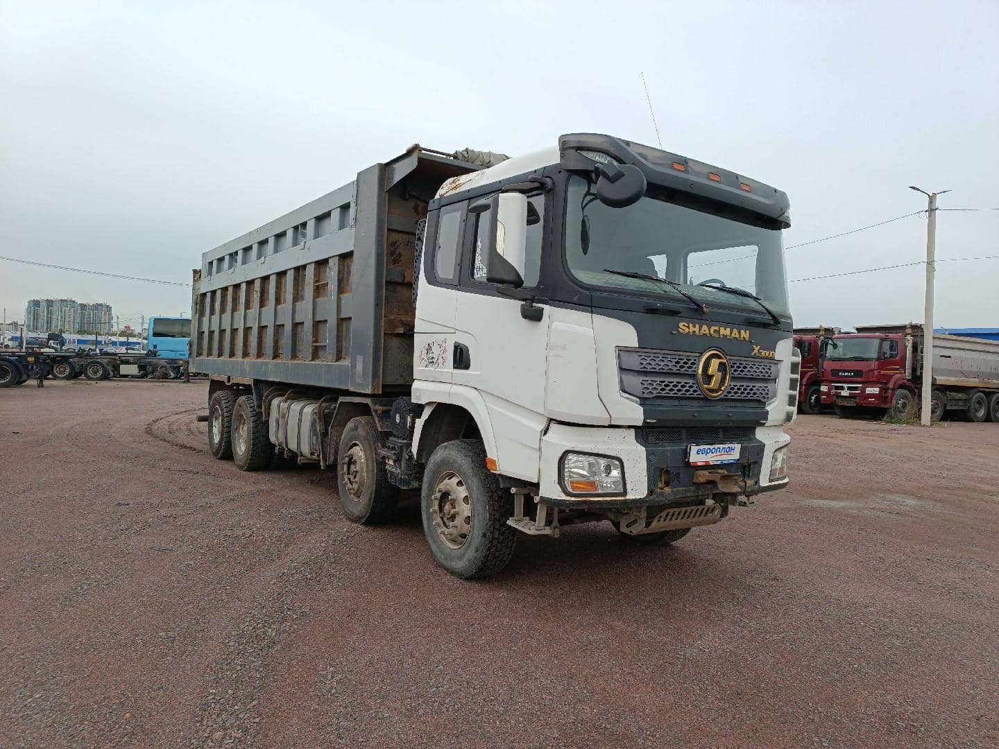 Shacman SX331863366 (скальный кузов),  183 758 км, 2022 года в лизинг