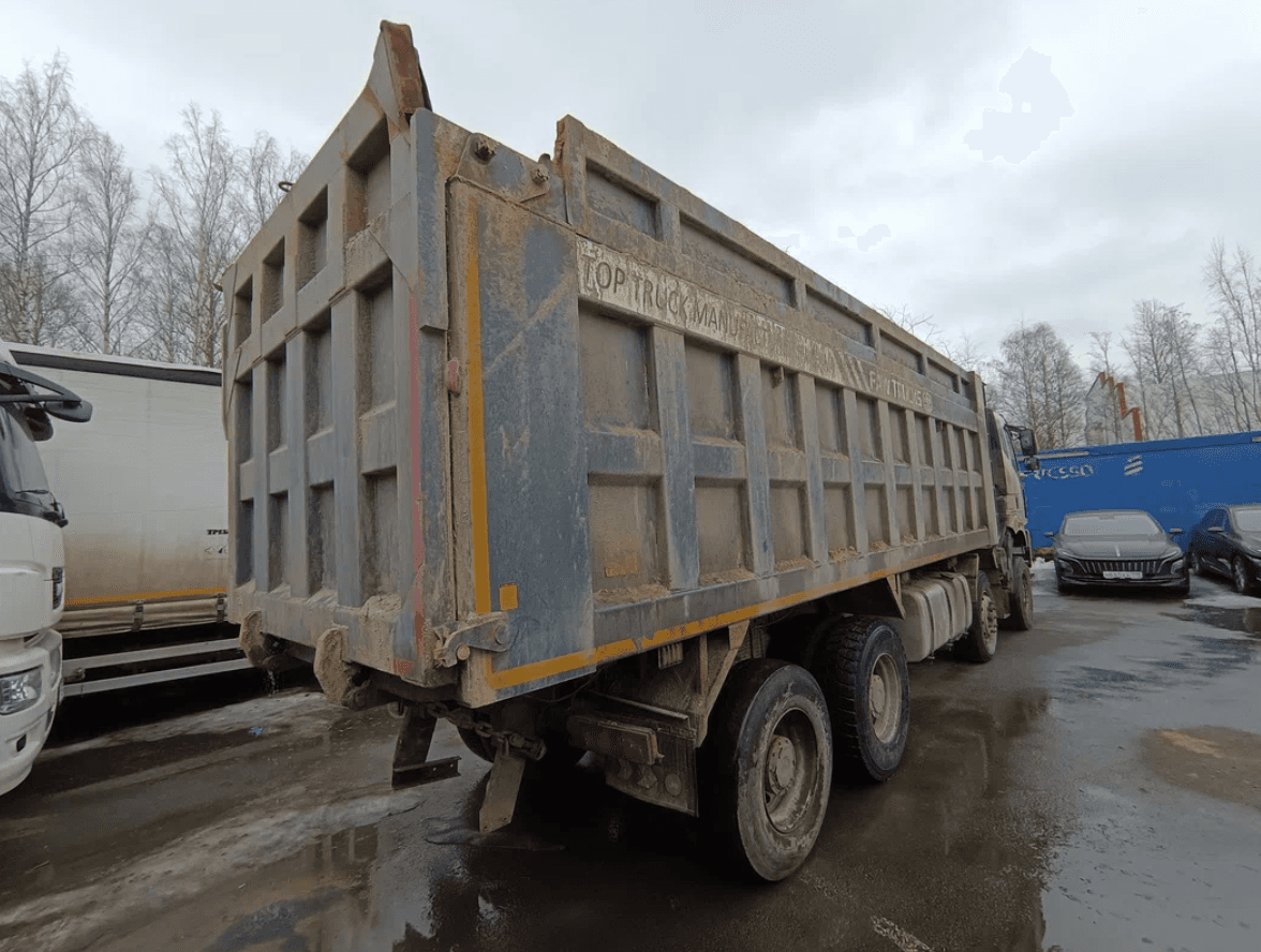 FAW CA3310P66K24T4E5 8х4,  83 183 км, 2022 года в лизинг