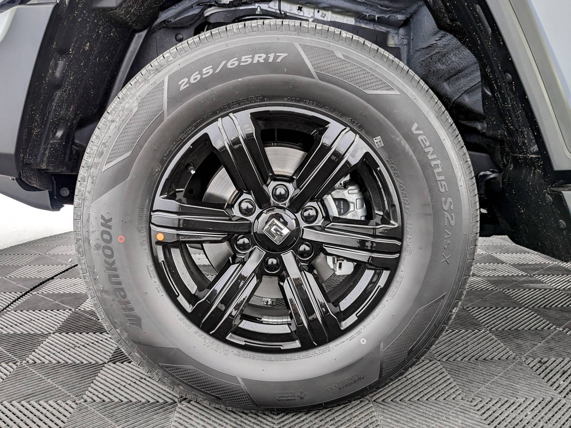 Tank 300 City Premium 2.0 8AT 4WD