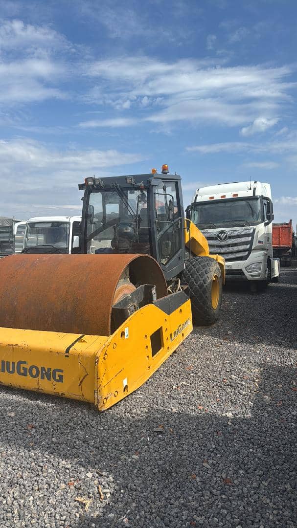 LiuGong CLG6616E