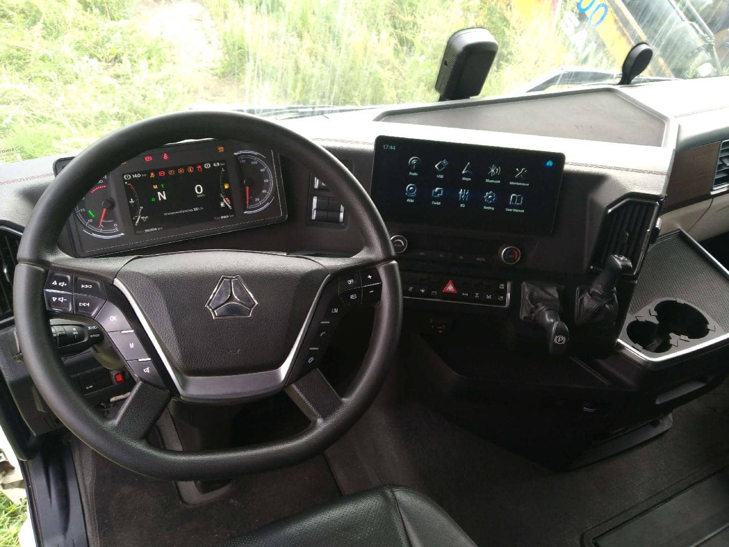 Sitrak С7Н MAX 6×4 ZZ4256V364HE,  390 204 км, 2023 года в лизинг
