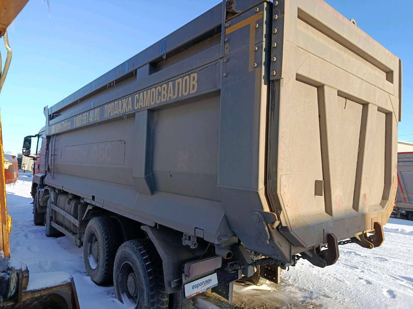 HOWO ZZ3317V386GE1 8х4,  499 334 км, 2023 года в лизинг