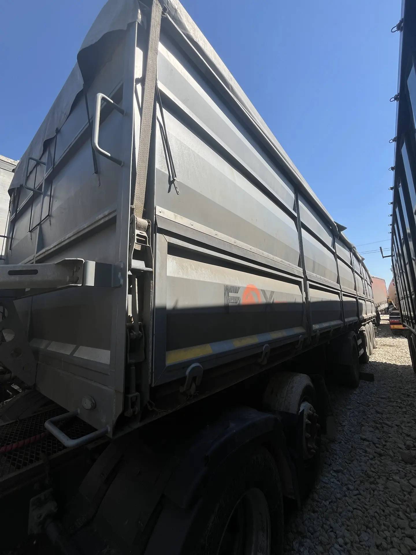 Foxtrailer (ЮГ АВТО) 927240, 2023 года в лизинг