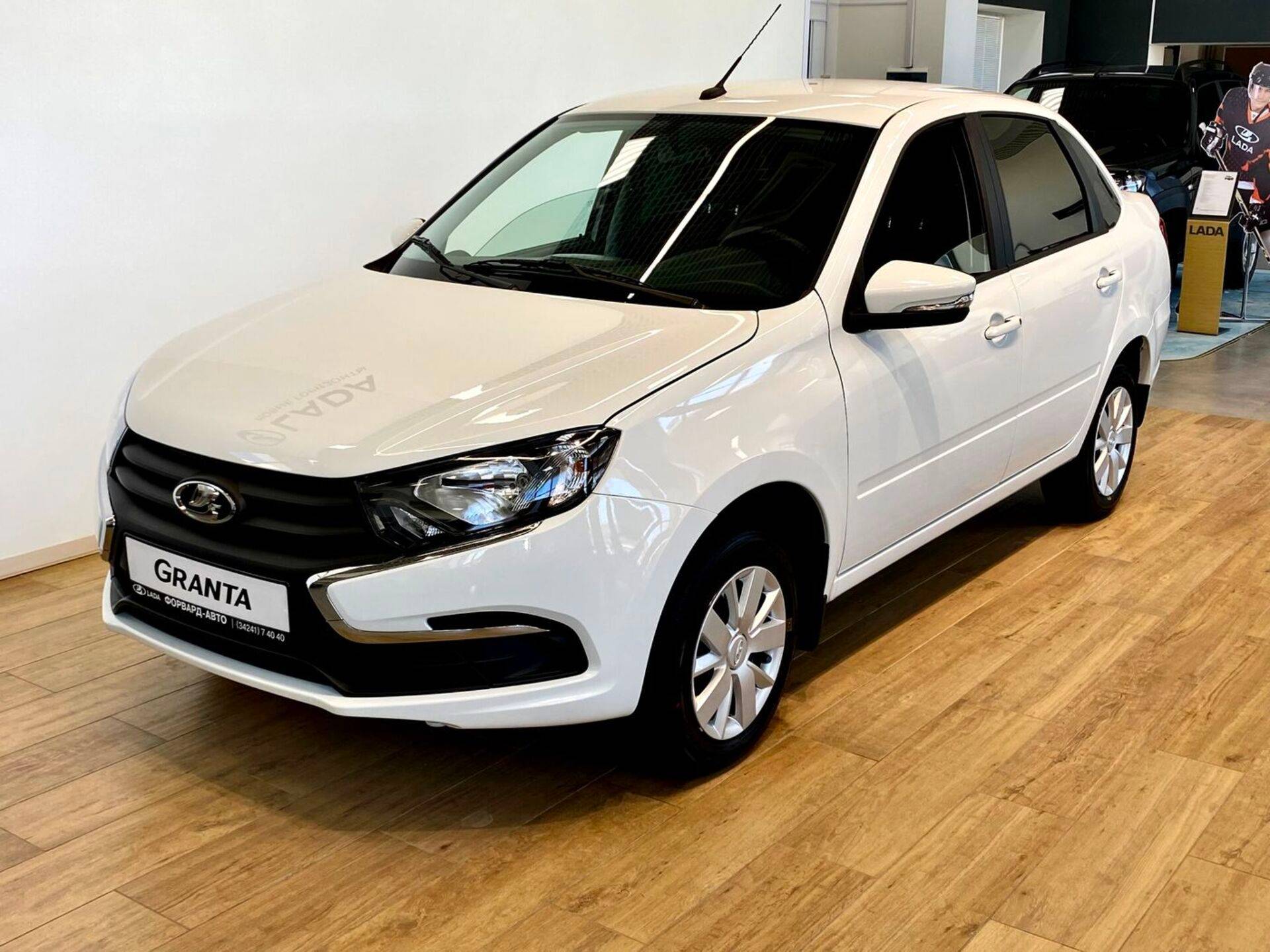 Lada Granta седан Classic 24 Кондиционер 1.6 90hp 5MT