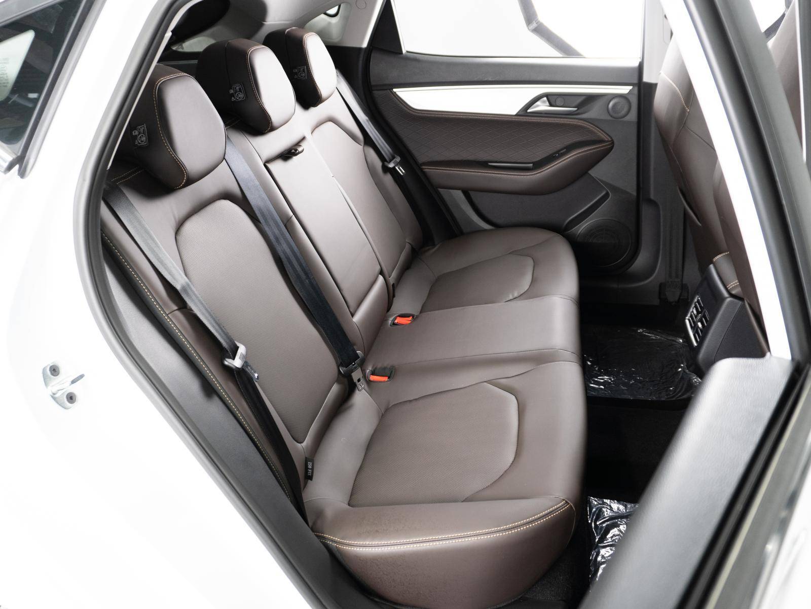 JAC J7 1.5 T CVT luxury