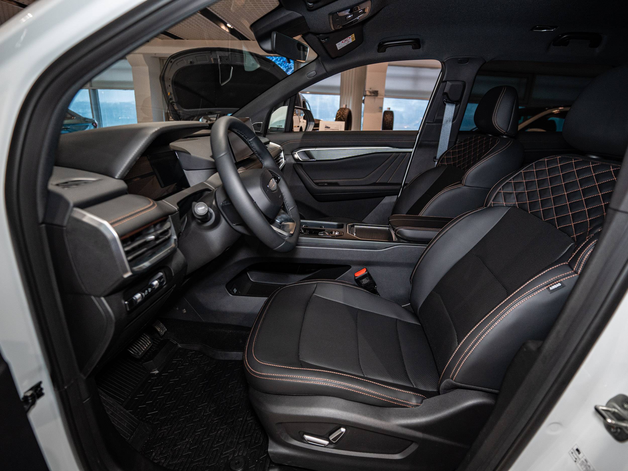 Geely Okavango Luxury 2.0T 7DCT 2WD