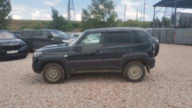 Lada Niva Travel