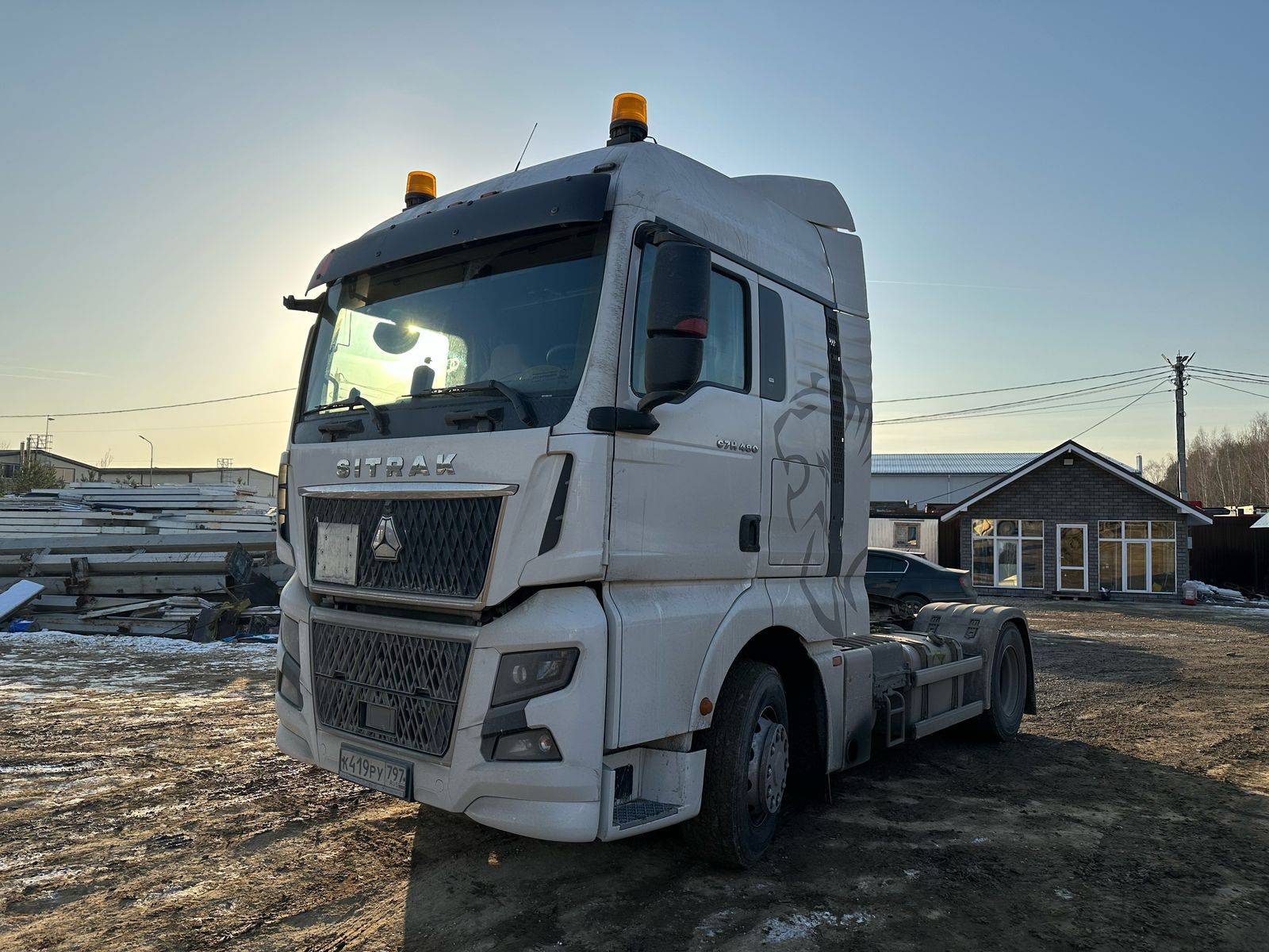 Sitrak C7H MAX 4x2 ZZ4186V361HE