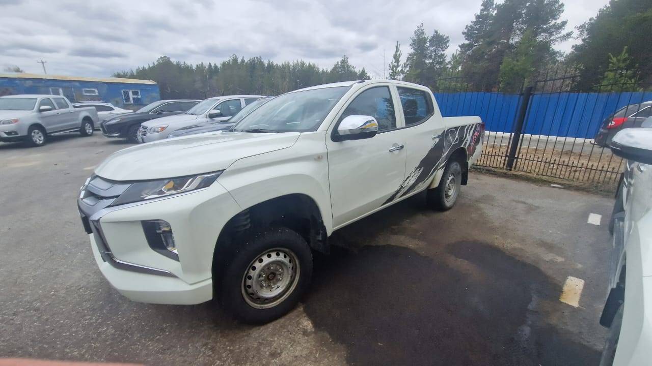 Mitsubishi L200 Лот 000002505