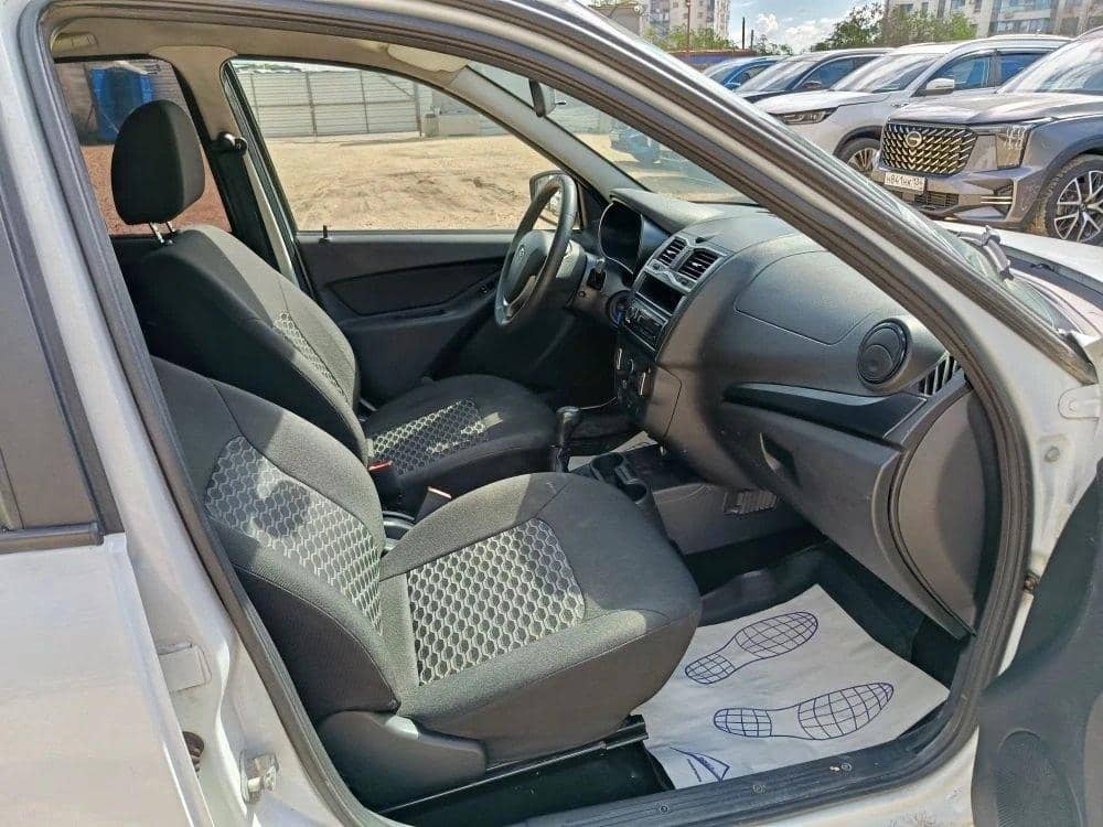 Lada Granta лифтбек,  117 033 км, 2023 года в лизинг