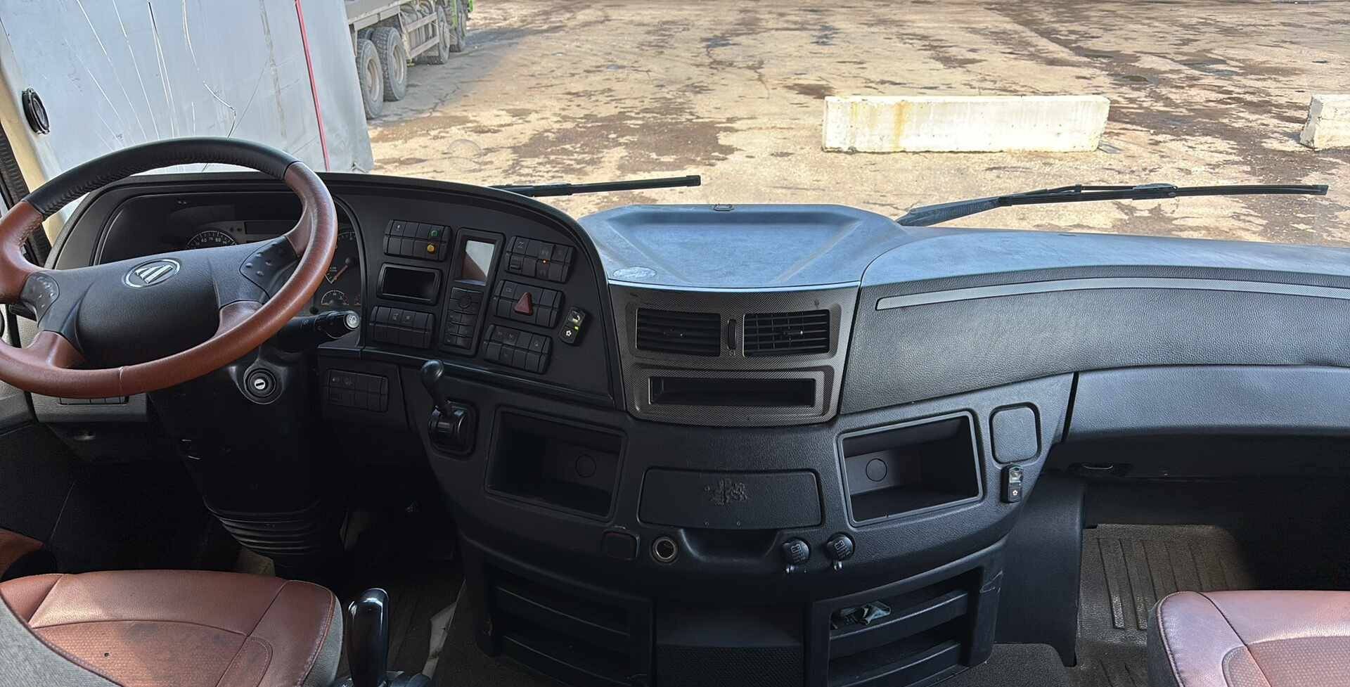 Foton AUMAN EST A 1846 AMT (4189SLFKA),  212 561 км, 2023 года в лизинг