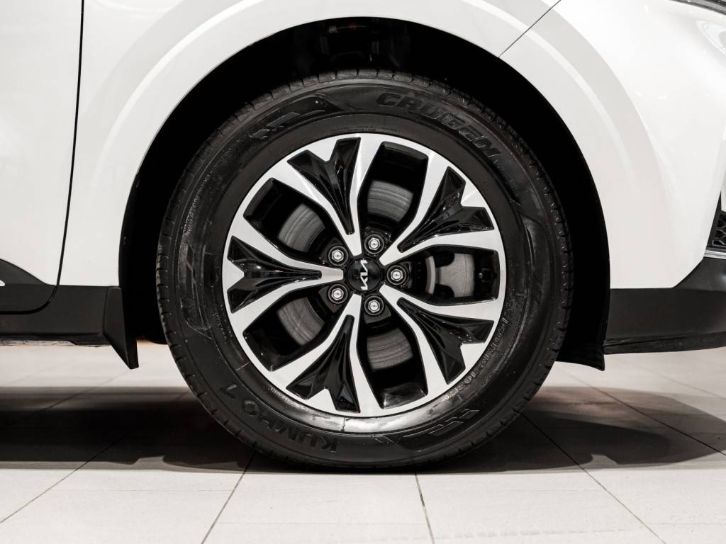 KIA Carnival Flagship 2.0 8AT