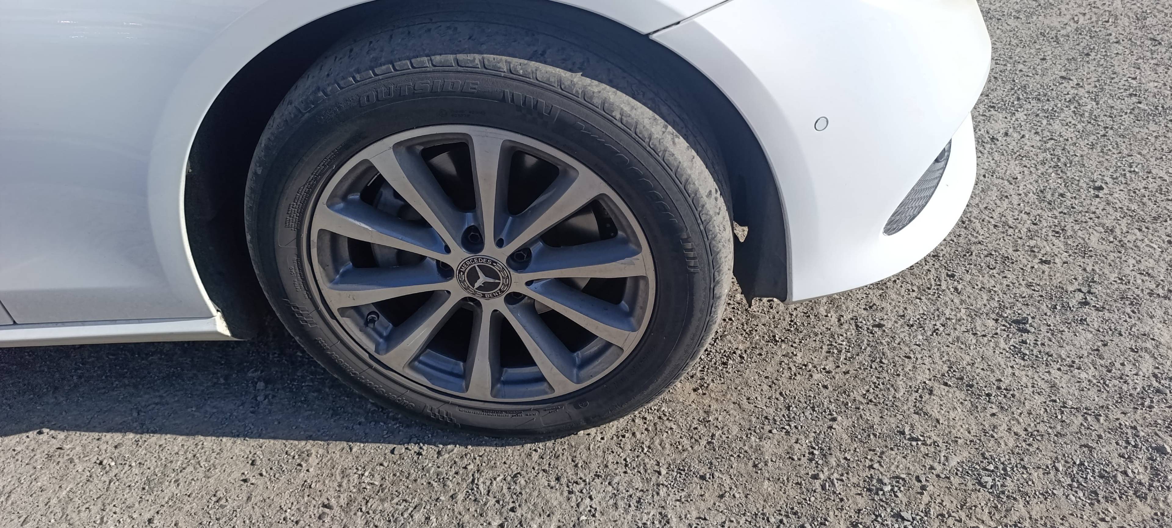 Mercedes-Benz E седан,  273 081 км, 2018 года в лизинг