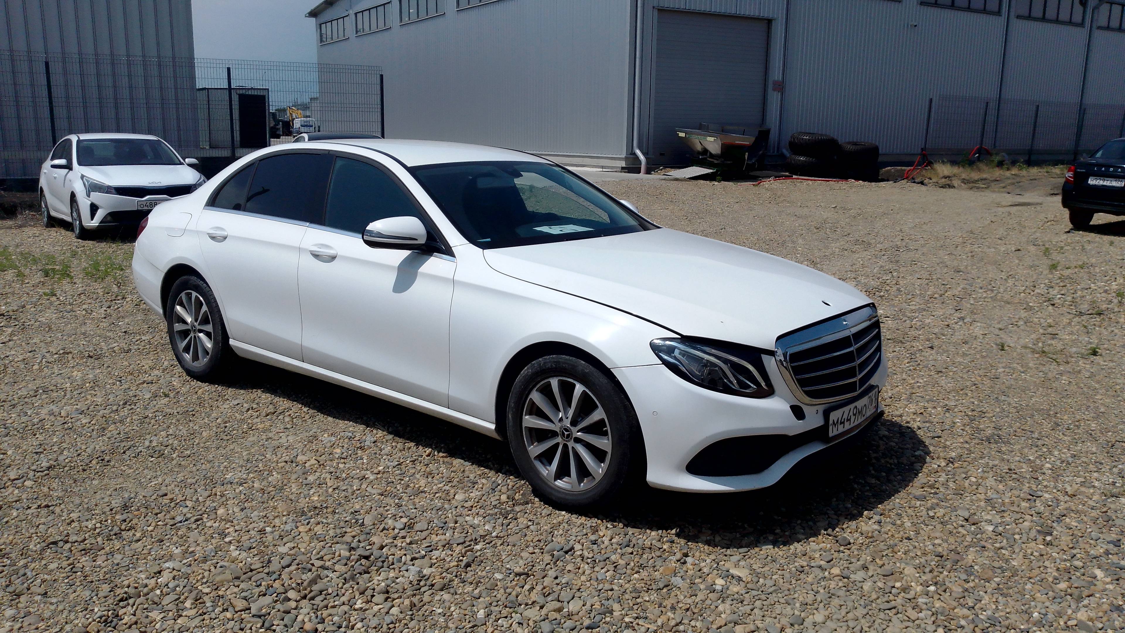 Mercedes-Benz E седан