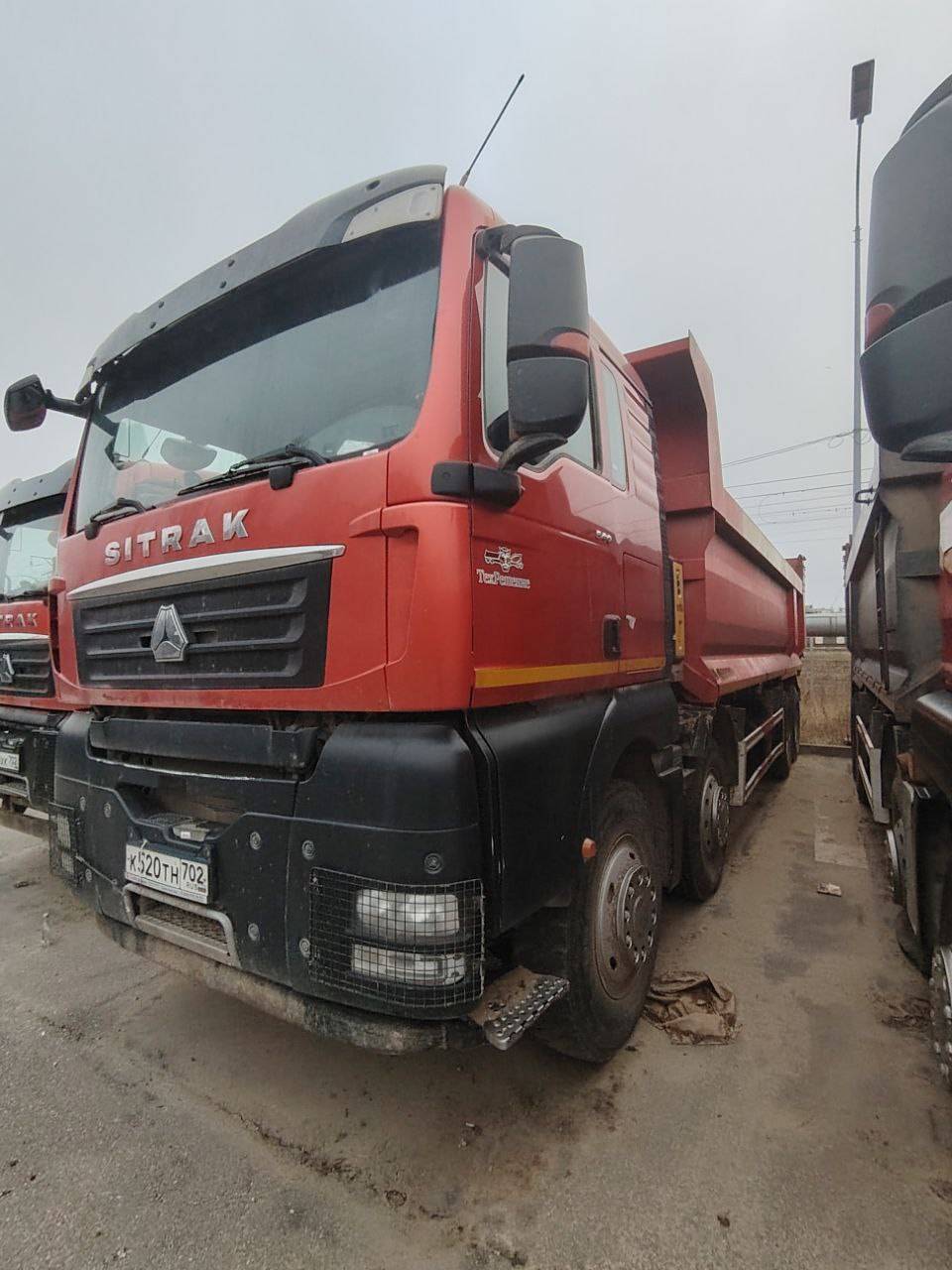 Sitrak ZZ3316V466ME Лот 000000396