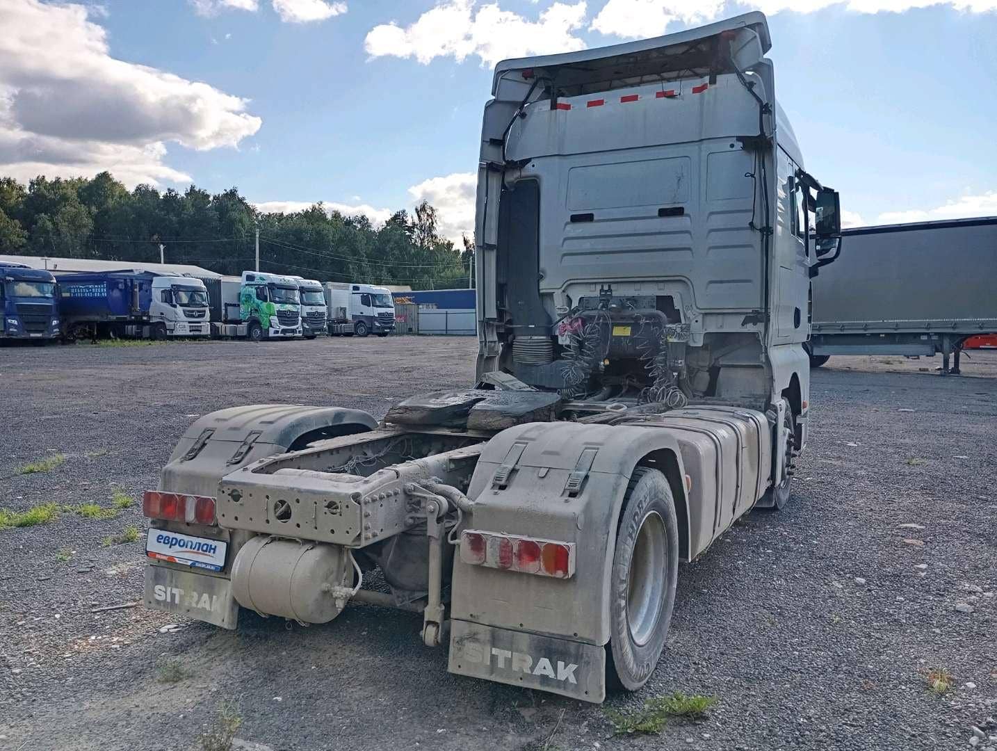 Sitrak C7H 4x2 ZZ4186V361HE,  744 271 км, 2022 года в лизинг