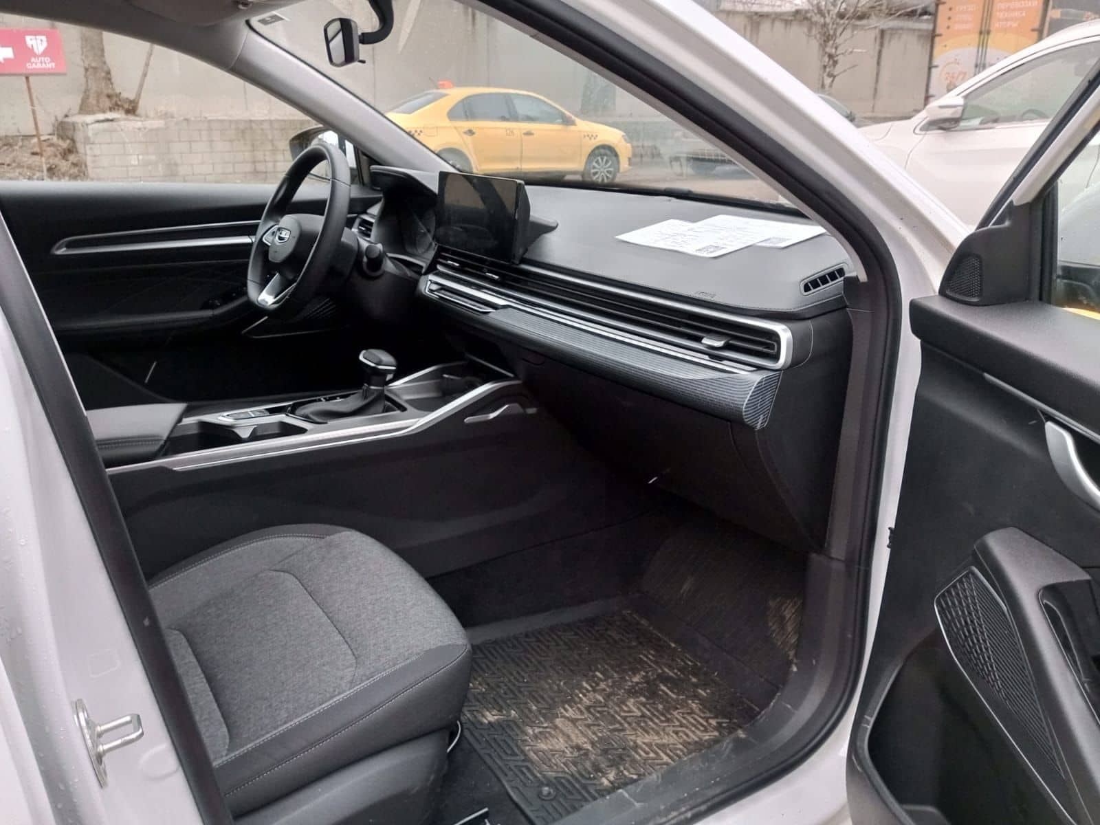 Geely Emgrand,  32 615 км, 2024 года в лизинг