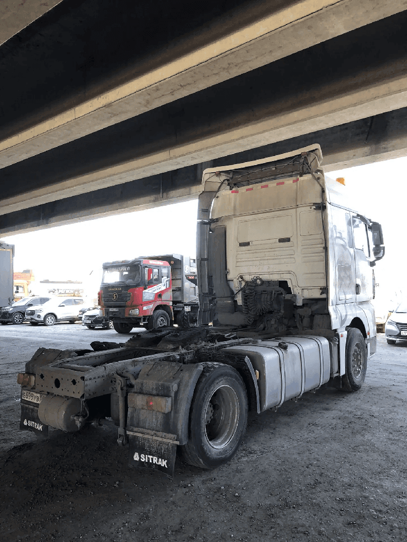 Sitrak C7H 4x2 ZZ4186V361HE,  369 933 км, 2023 года в лизинг