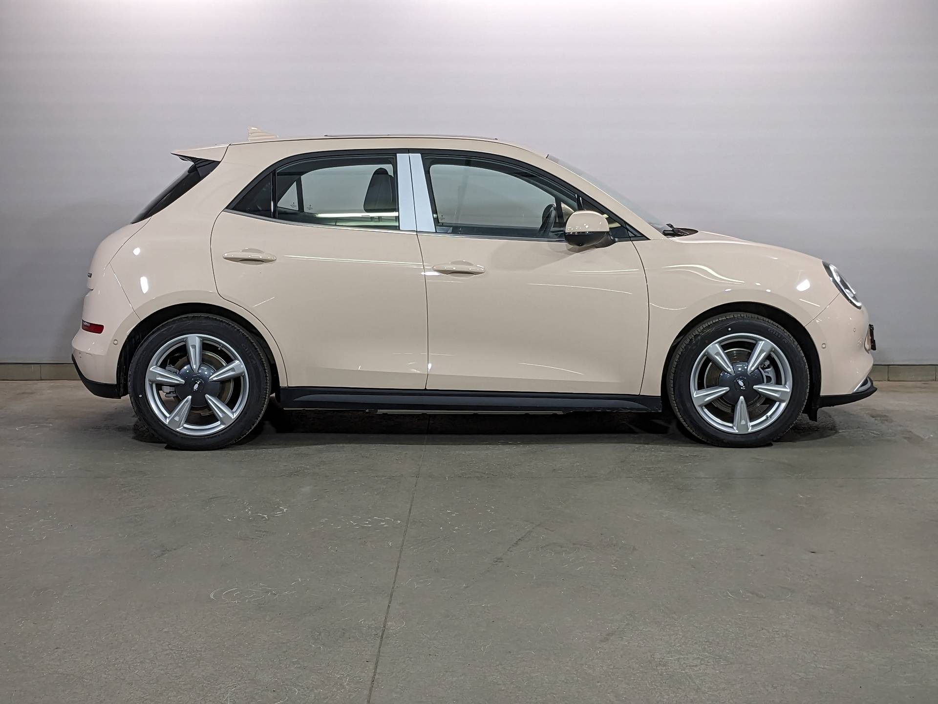 ORA 03 Premium