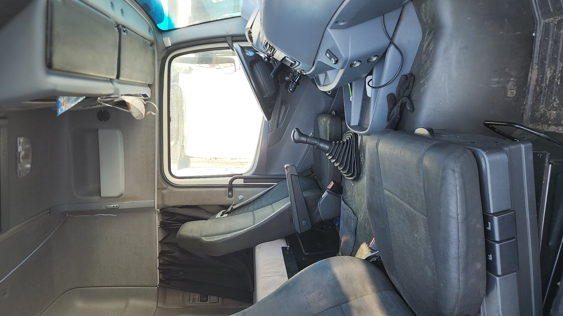 КАМАЗ 5490-S5 (M1840),  528 450 км, 2021 года в лизинг