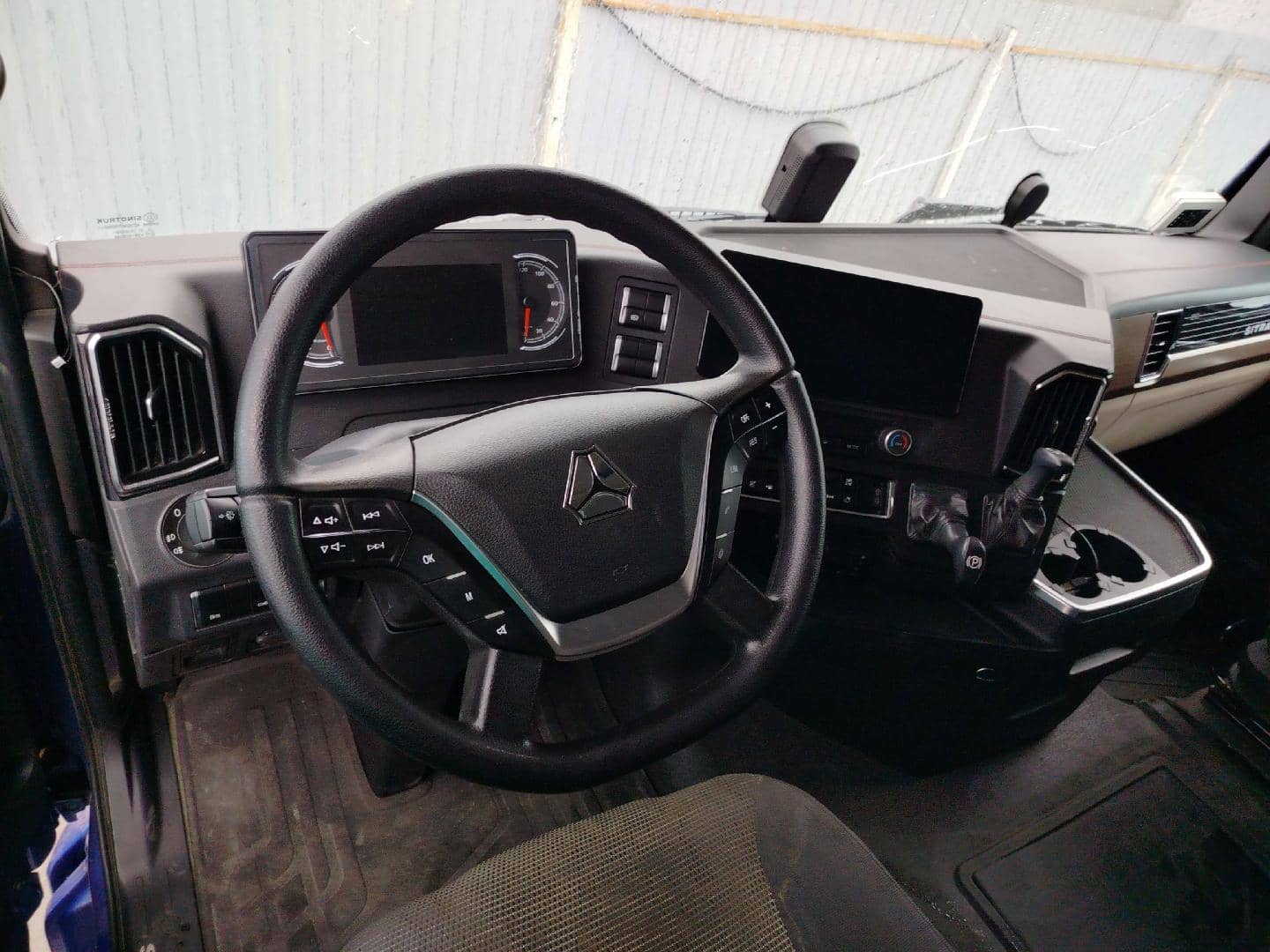 Sitrak C7H MAX ZZ4186V391HE,  532 455 км, 2023 года в лизинг