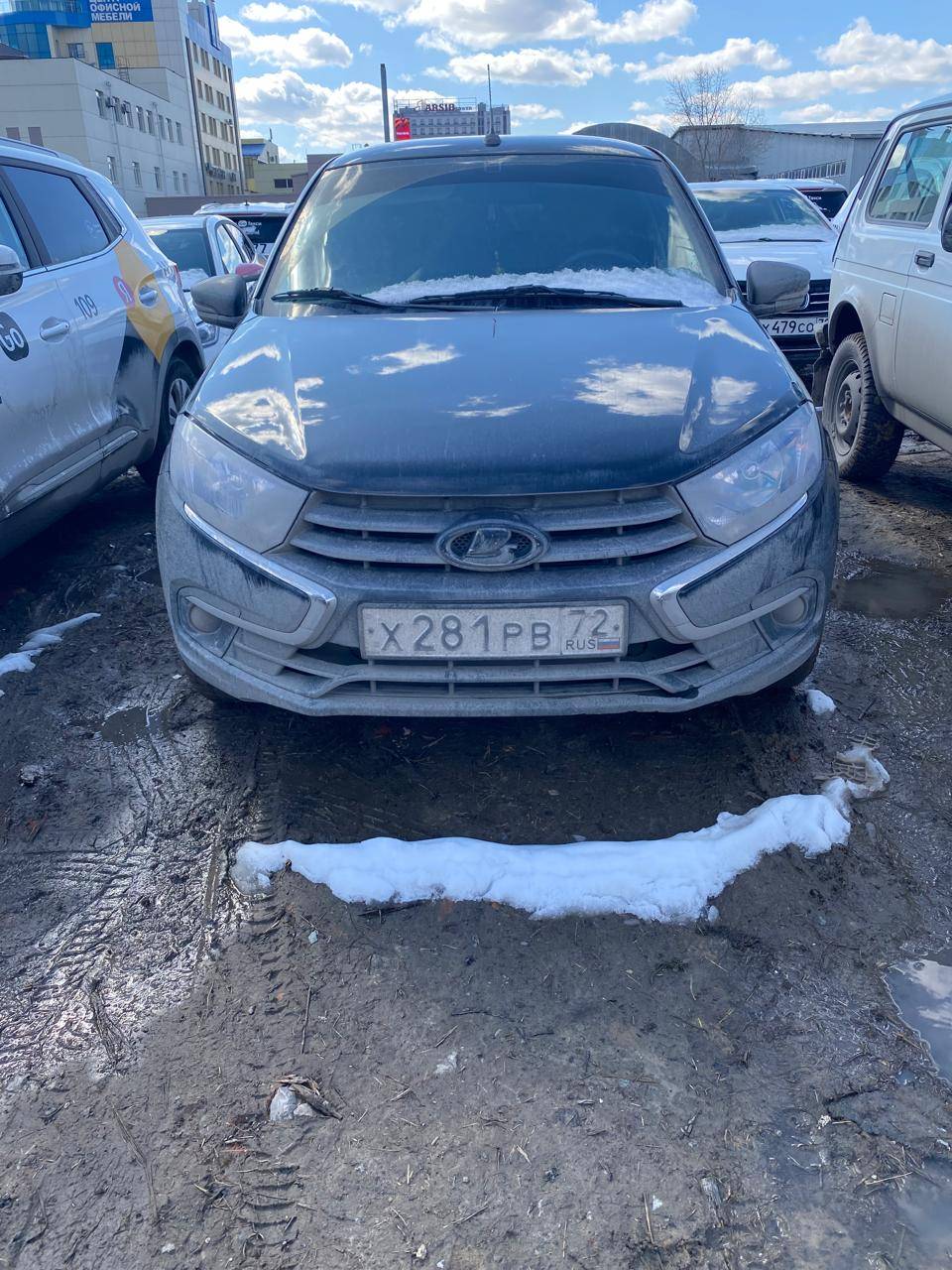 Lada Granta лифтбек,  74 849 км, 2023 года в лизинг