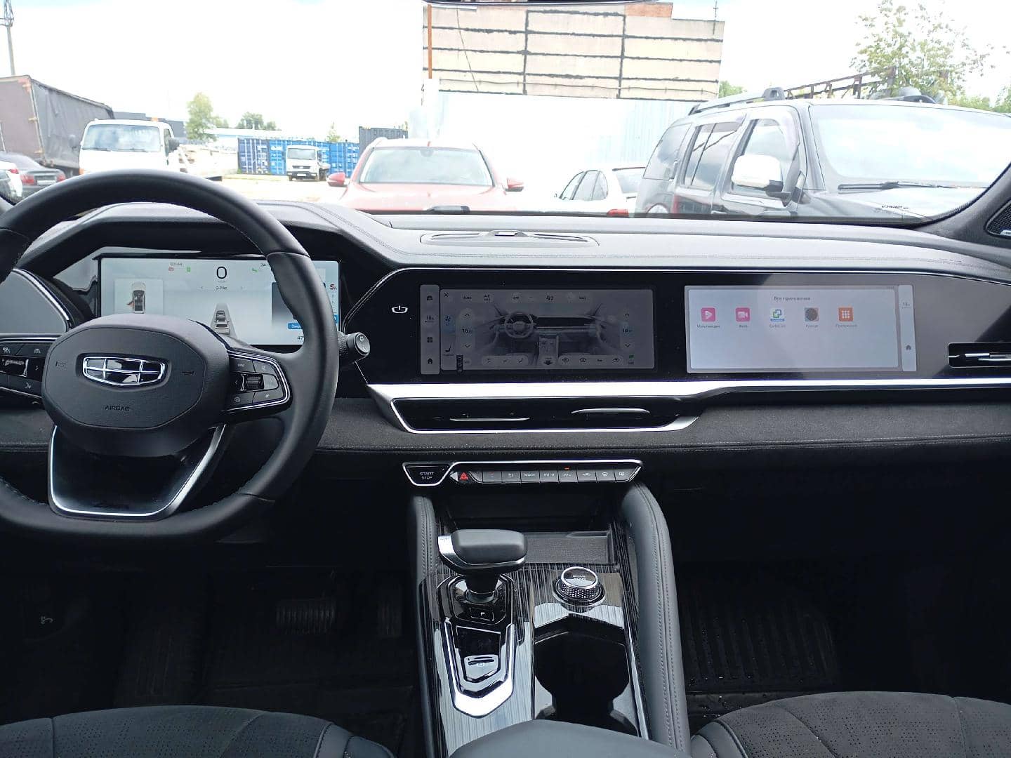 Geely Monjaro,  16 703 км, 2024 года в лизинг