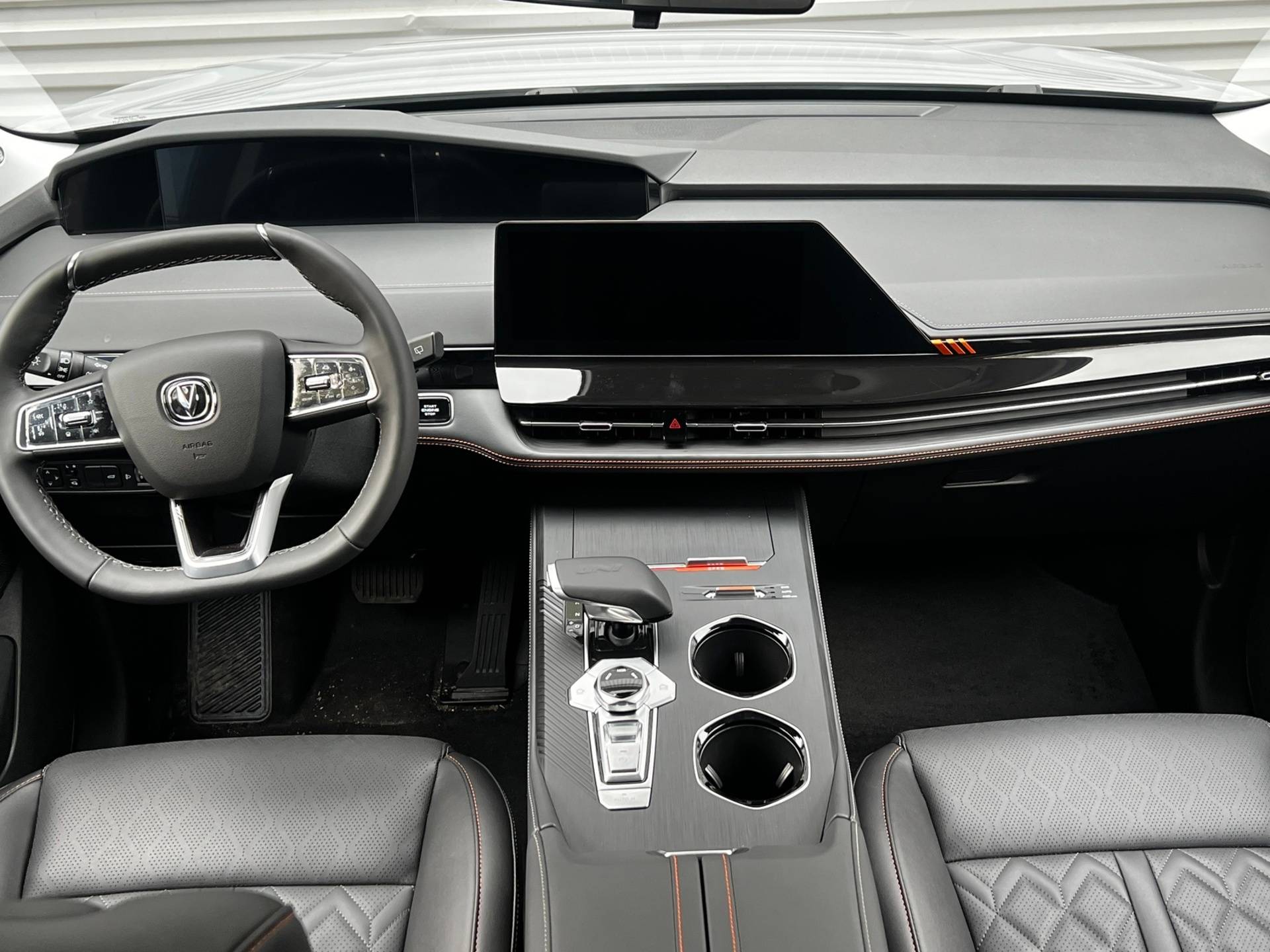 Changan Uni-K Tech 2.0 8AT AWD