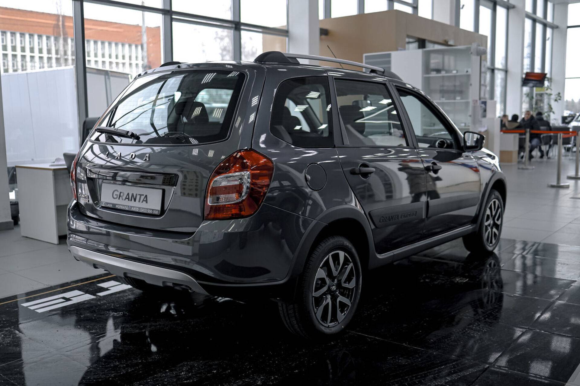 Lada Granta Cross Comfort 24 1.6 90hp 5MT