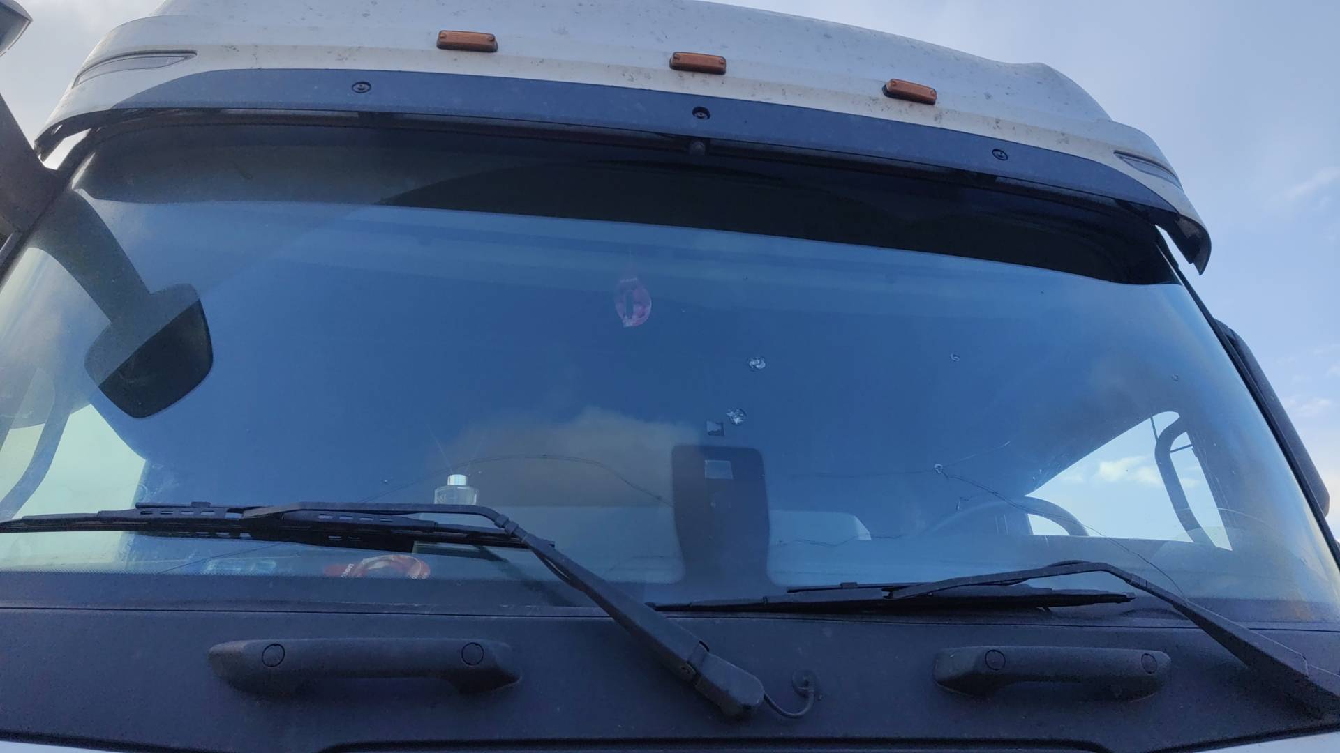 Shacman SX4188YY381,  483 140 км, 2023 года в лизинг