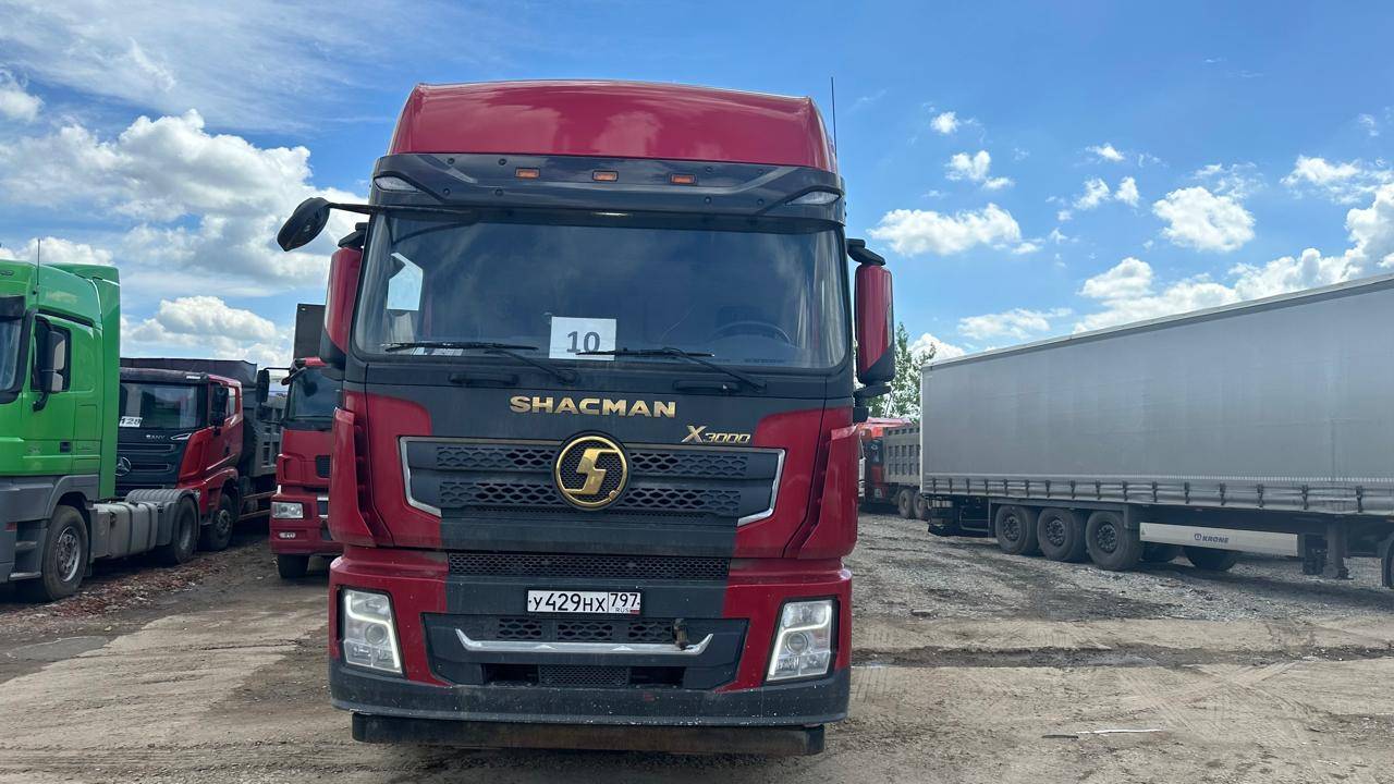 Shacman SX42584V324 Лот 000001299