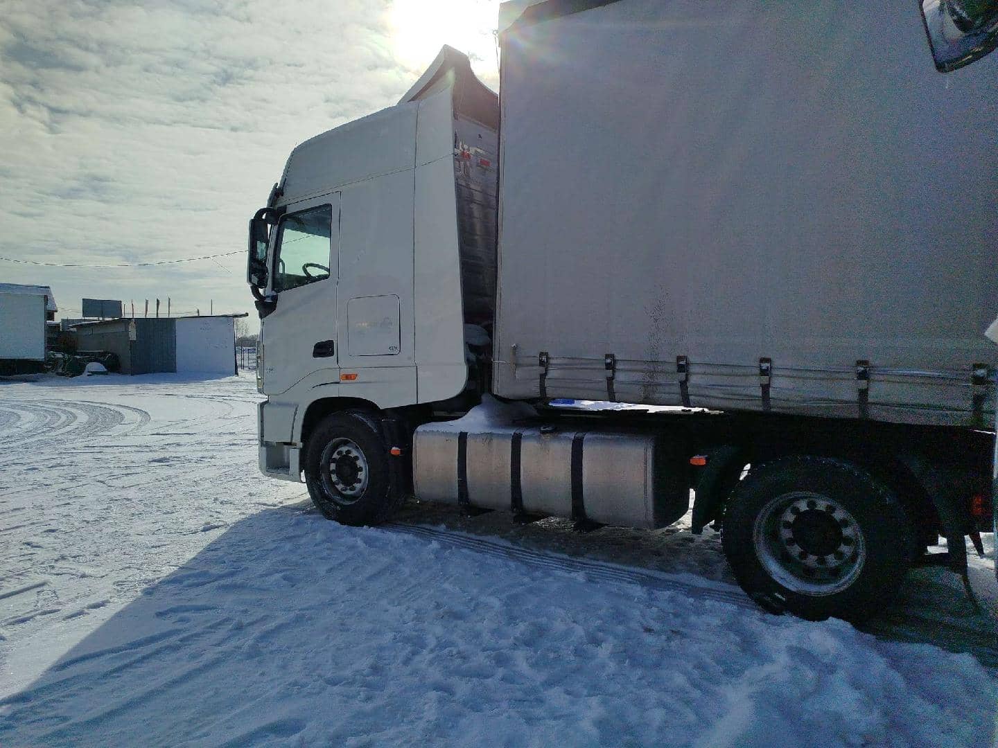 DongFeng GX DFH4180 4x2,  532 784 км, 2024 года в лизинг