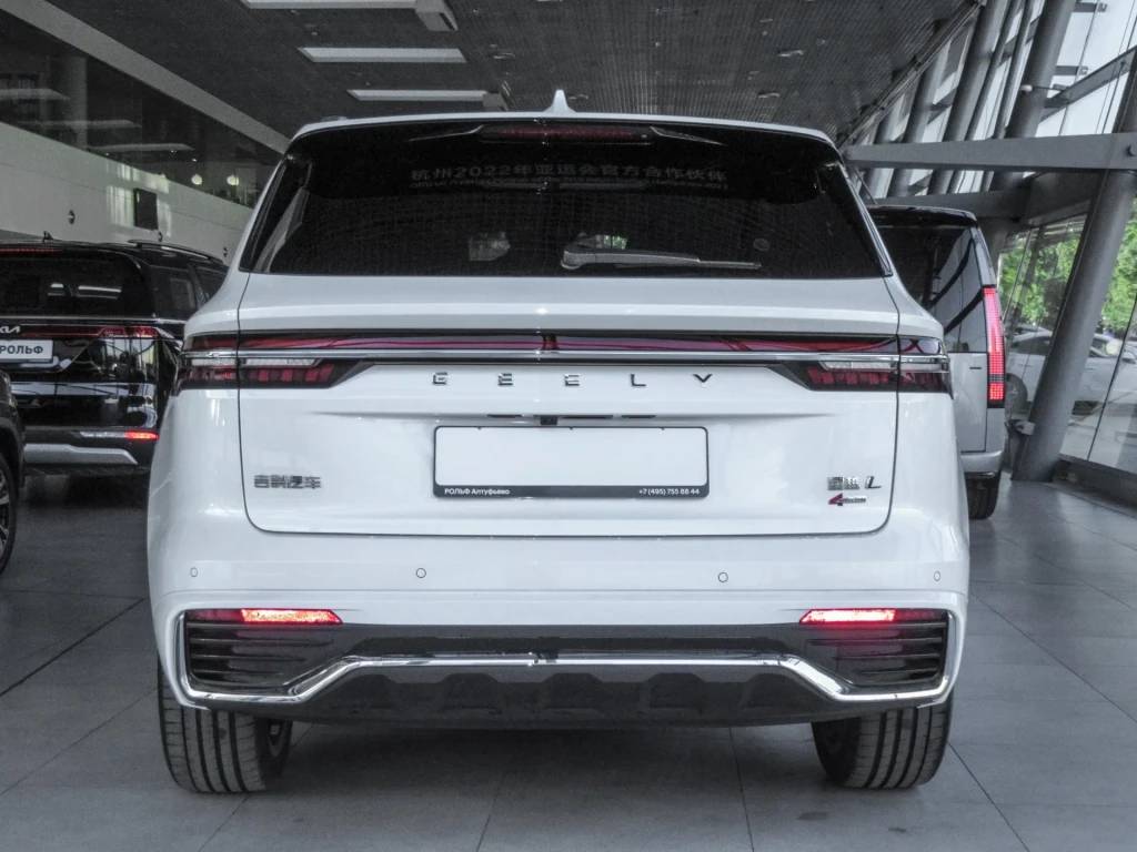 Geely Monjaro Flagship 2.0T (238 hp) 8AT 4WD