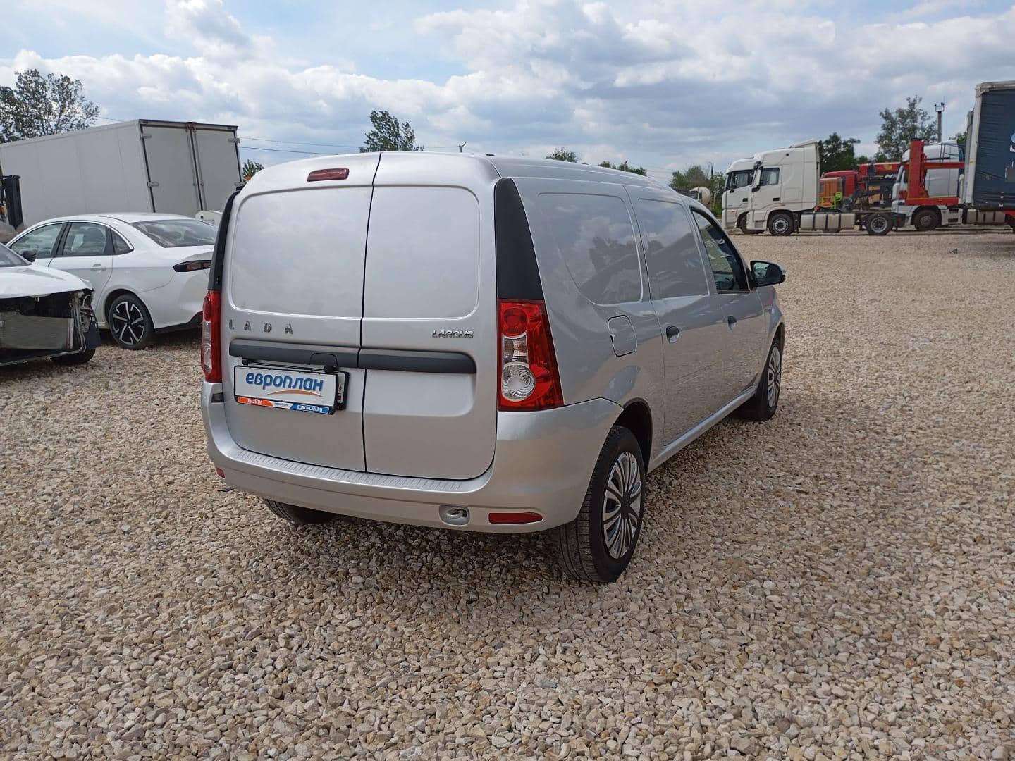 Lada Largus фургон,  33 658 км, 2024 года в лизинг
