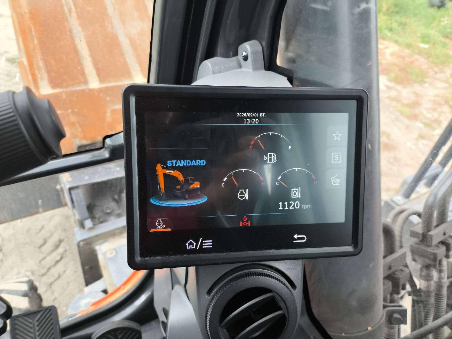 DOOSAN/DEVELON DX210WA, 2023 года в лизинг