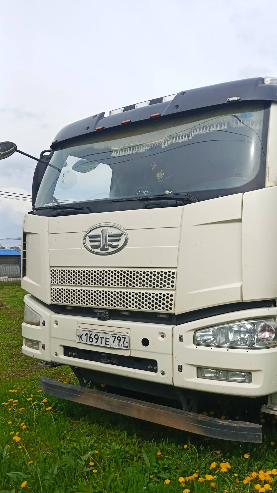 FAW CA3310P66K24T4E5 8х4,  131 832 км, 2023 года в лизинг