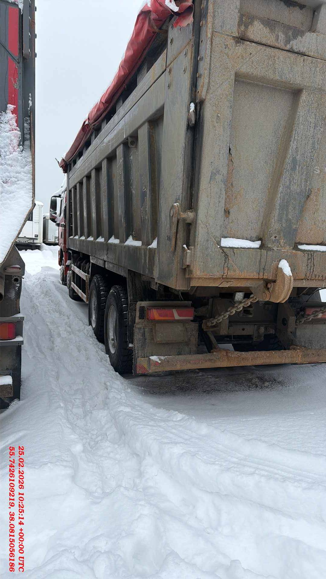 Shacman SX33186V366,  216 572 км, 2024 года в лизинг