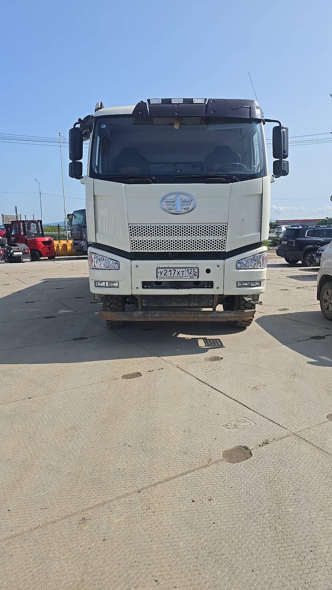 FAW CA3250P66K24T1E5 6х4,  51 543 км, 2022 года в лизинг