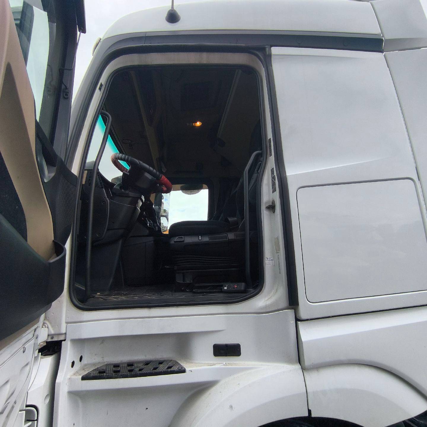 Mercedes-Benz Actros 5 1845 LS 4x2 (StreamSpace) Лот 000005142