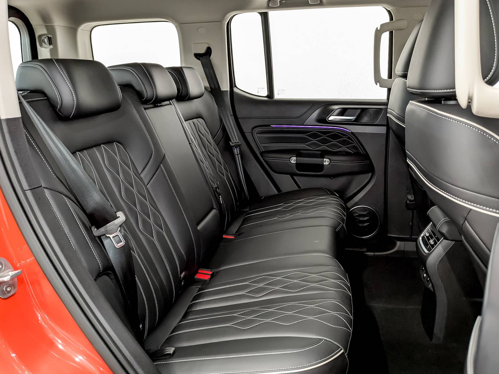 Tank 300 Сити Драйв 2.0 АТ полный привод