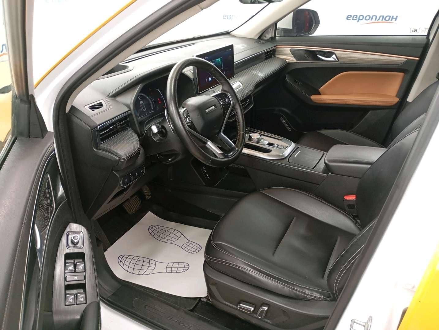 Haval Jolion,  304 185 км, 2023 года в лизинг