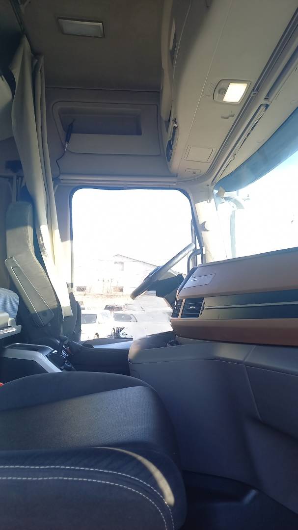 DongFeng DFH4271 6x4,  283 420 км, 2024 года в лизинг