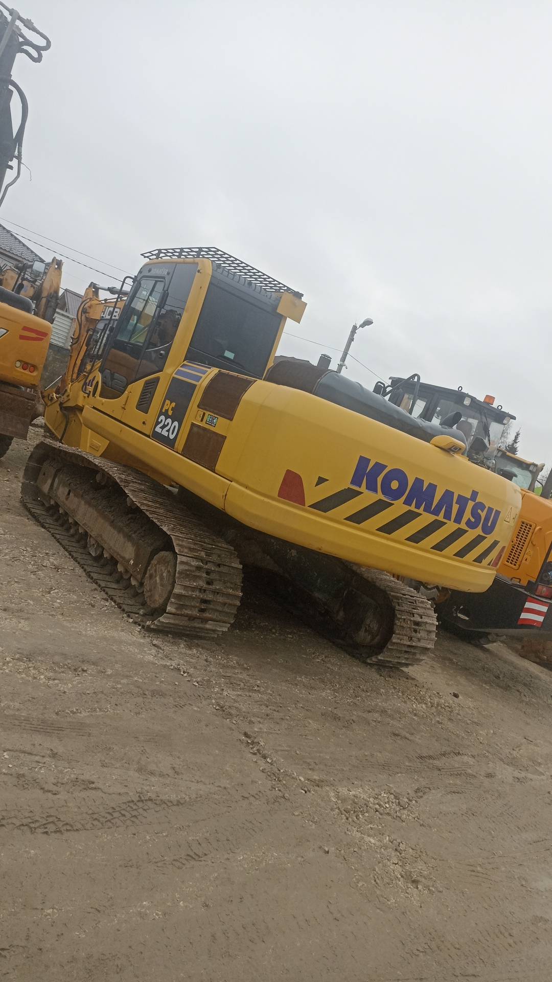 KOMATSU PC220-8MO, 2022 года в лизинг