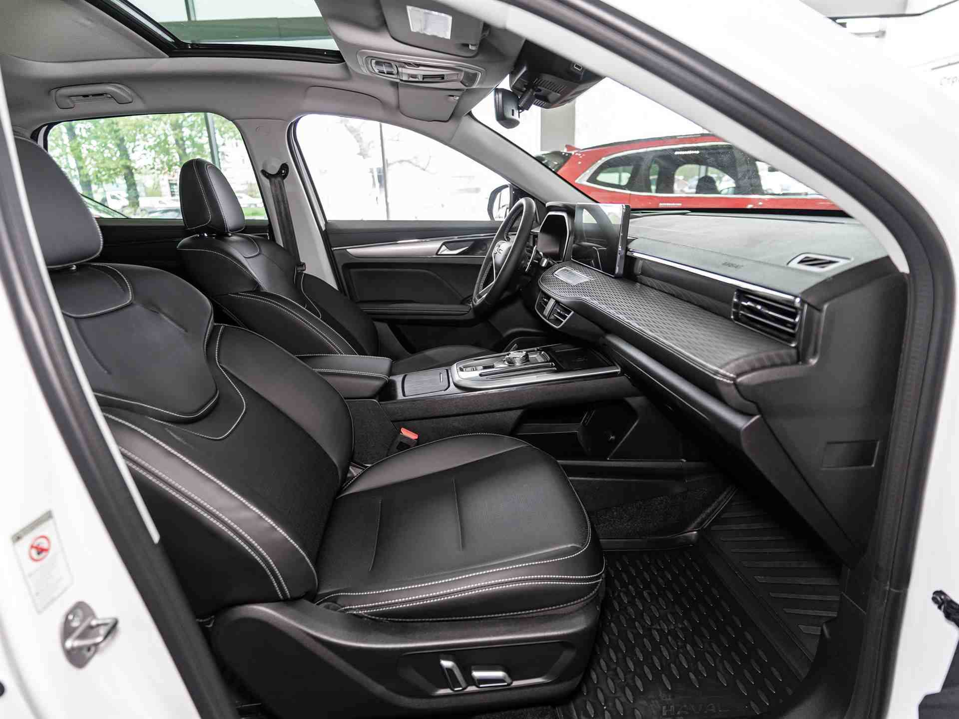 Haval Jolion Tech plus 1.5 7DCT 4WD