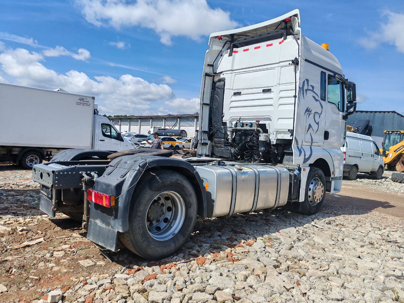 Sitrak C7H MAX ZZ4186V391HE,  136 026 км, 2023 года в лизинг