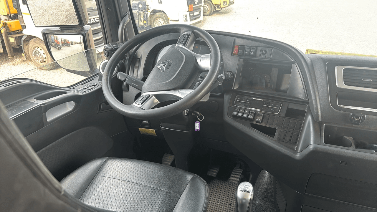 Sitrak ZZ3316V386ME,  143 875 км, 2023 года в лизинг