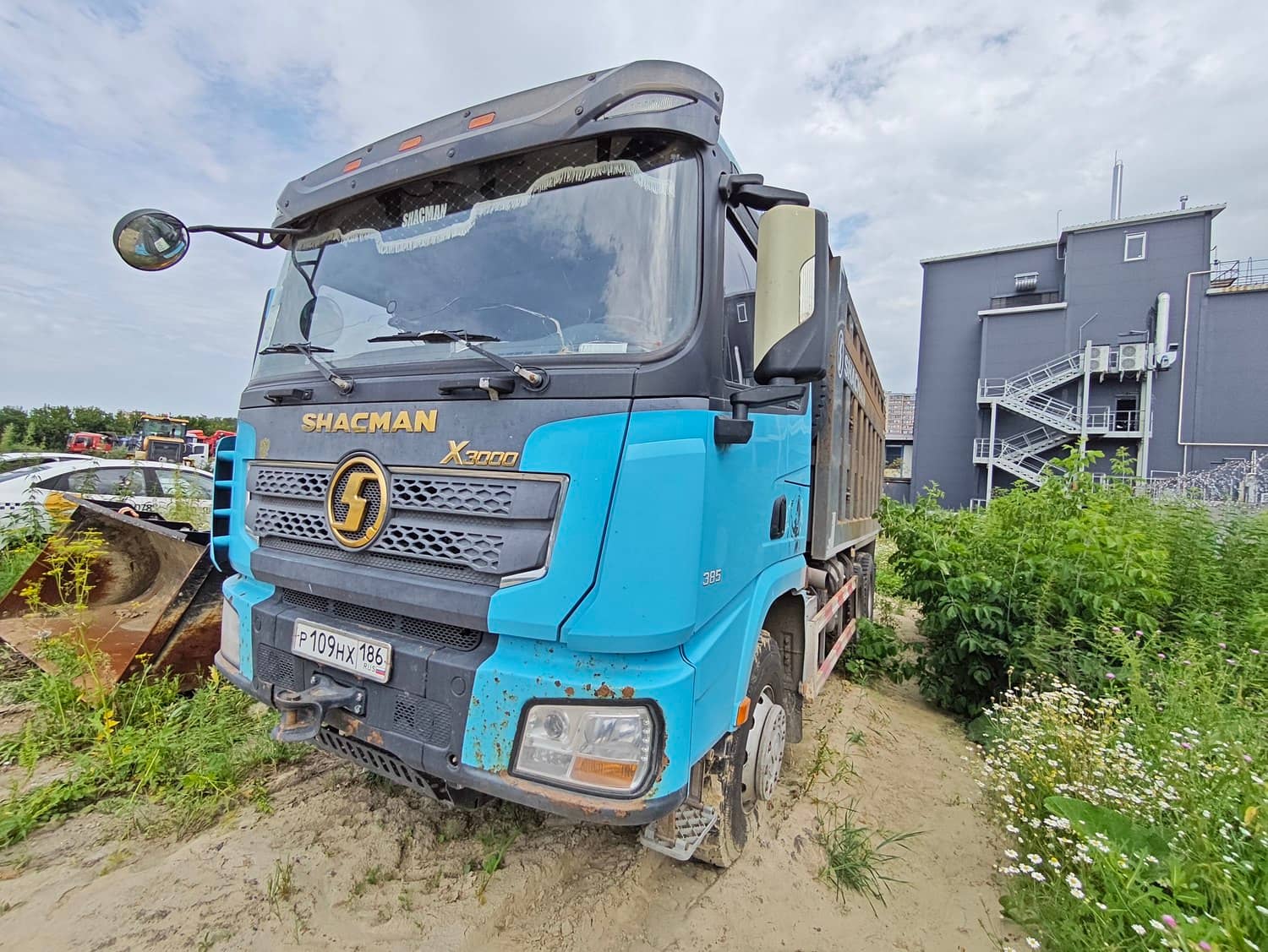 Shacman SX32586T384C,  313 482 км, 2022 года в лизинг